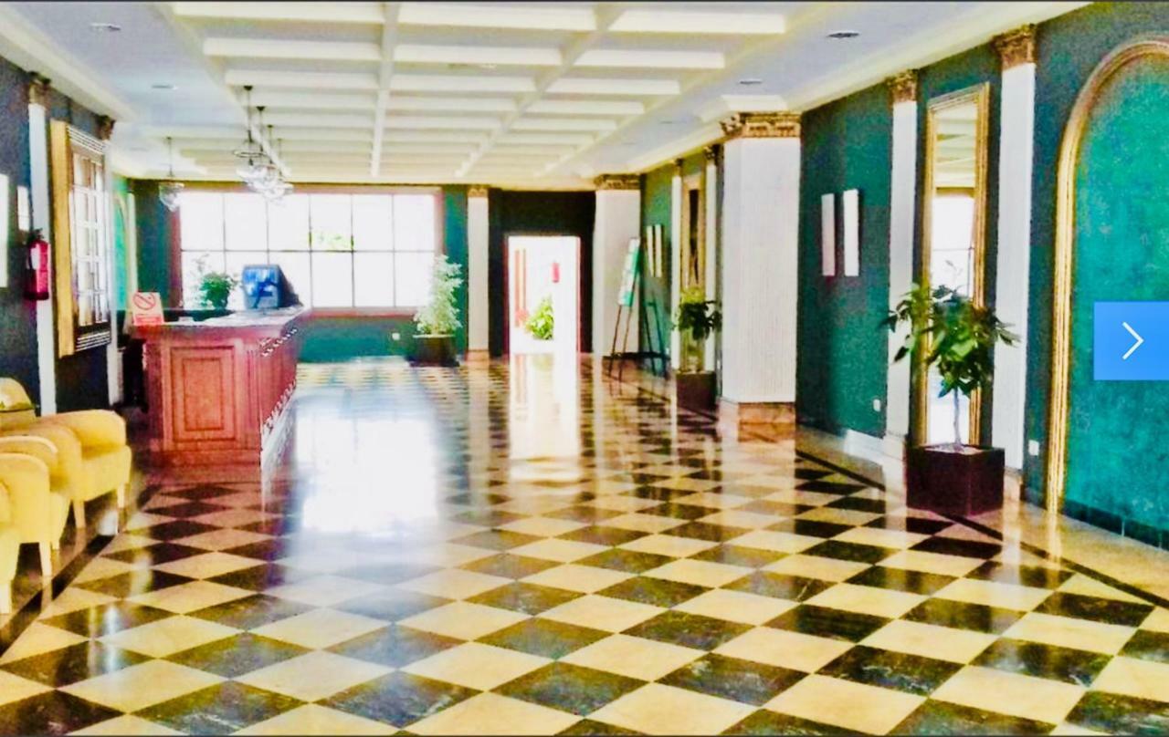 Atico Deluxe Entre Centro Y Playa Salinas Con Terraza, Wifi, Piscina Climatizada, Gym, Sauna Y Garaje -Smart Tv Roquetas de Mar Kültér fotó