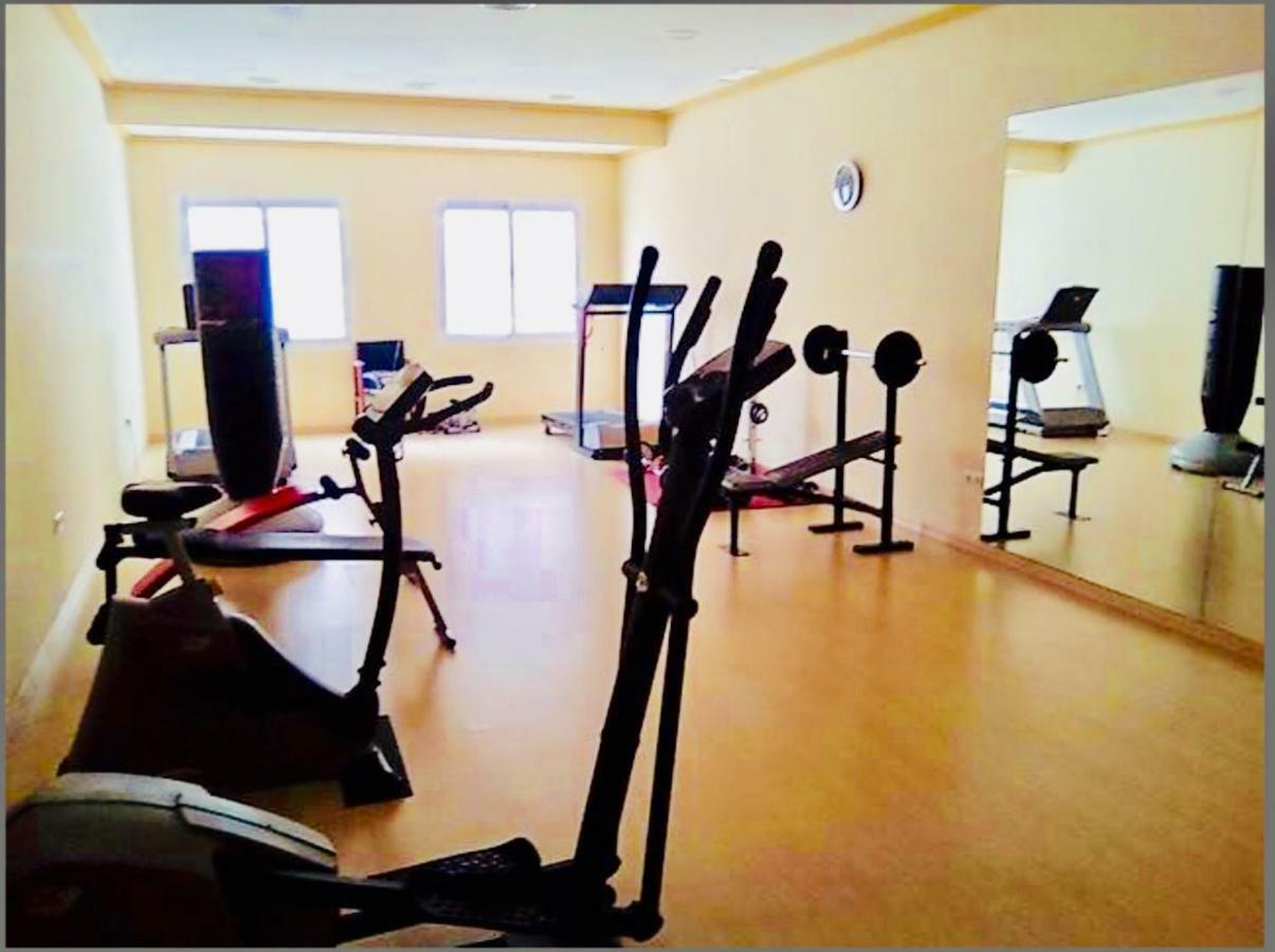 Atico Deluxe Entre Centro Y Playa Salinas Con Terraza, Wifi, Piscina Climatizada, Gym, Sauna Y Garaje -Smart Tv Roquetas de Mar Kültér fotó