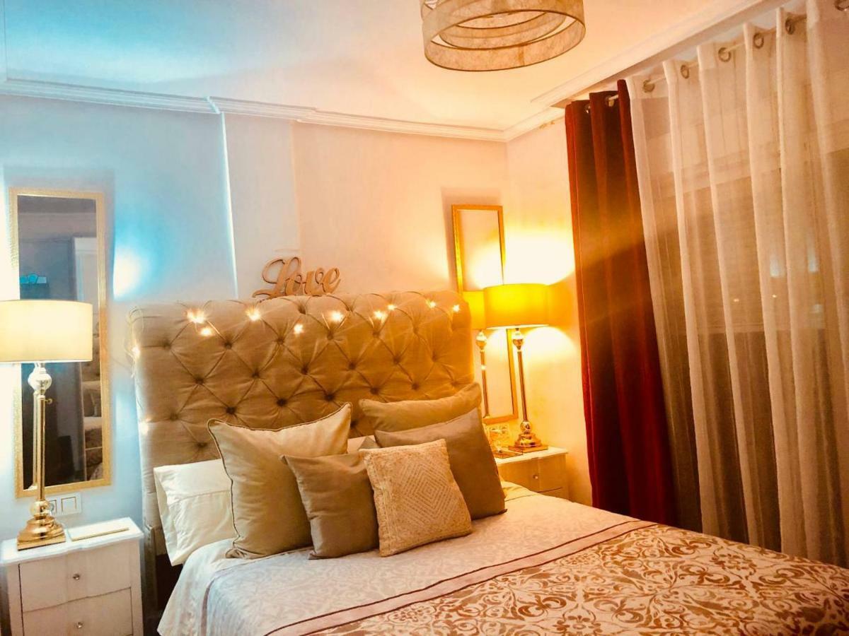 Atico Deluxe Entre Centro Y Playa Salinas Con Terraza, Wifi, Piscina Climatizada, Gym, Sauna Y Garaje -Smart Tv Roquetas de Mar Kültér fotó